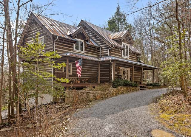 Property at 1908 Clear Brooks Dr, Signal Mountain, TN 37377, 4 beds, 3.5 baths
