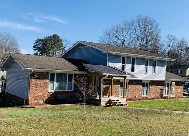 Property at 1000 Canterbury Rd, Chattanooga, TN 37421, 4 beds, 3 baths