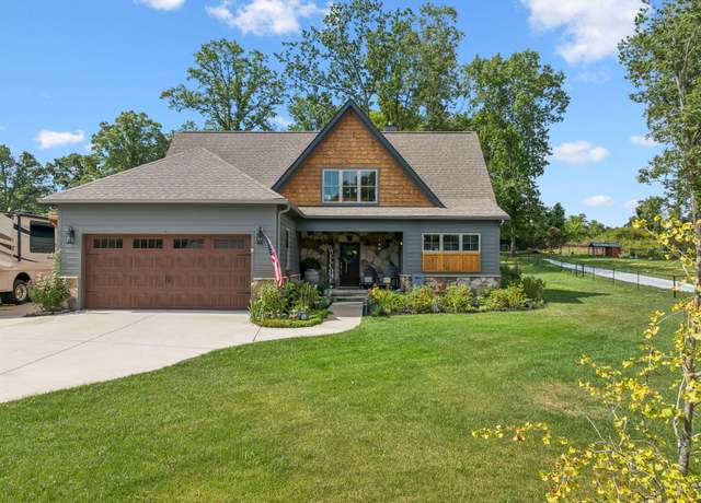 Property at 1930 Corral Rd, Signal Mountain, TN 37377, 3 beds, 3.5 baths