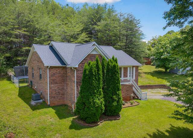 Property at 2636 Pine Valley Rd, Cookeville, TN 38506, 3 beds, 2 baths