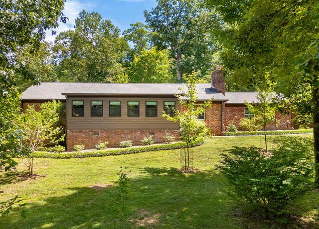 Property at 103 Arrow Dr, Signal Mountain, TN 37377, 4 beds, 3 baths