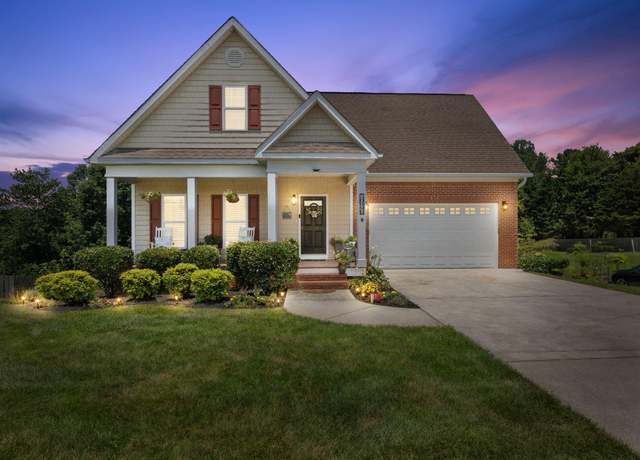Property at 10496 Sovereign Pointe Dr, Soddy Daisy, TN 37379, 3 beds, 3 baths