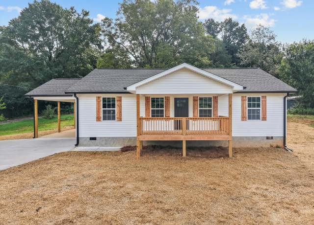 Property at 1905 Collins Rd SE, Dalton, GA 30721, 3 beds, 2 baths