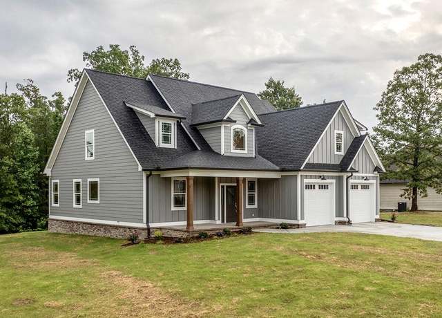 Property at 27 Stones River Dr, Chickamauga, GA 30707, 4 beds, 2.5 baths