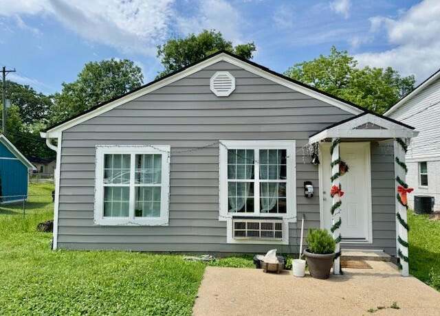 Property at 1812 E 13th St, Chattanooga, TN 37404, 4 beds, 2 baths