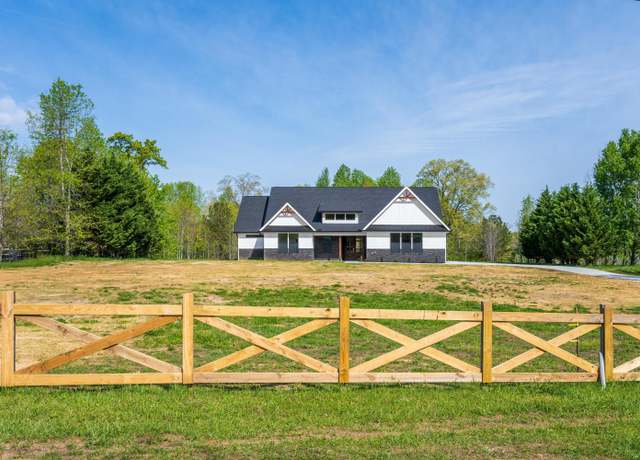 Property at 337 Hunter Trl, Trenton, GA 30752, 4 beds, 2.5 baths