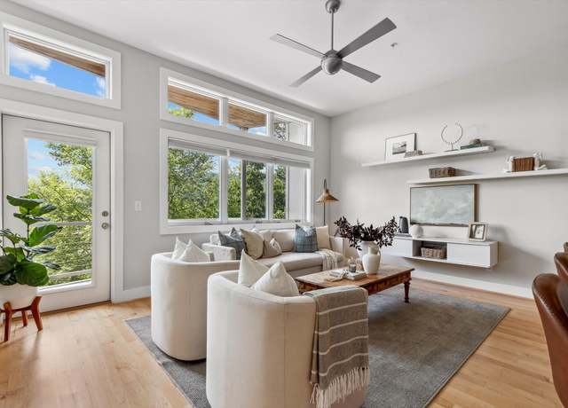 Property at 623 Hamilton Ave, Chattanooga, TN 37405, 2 beds, 3.5 baths