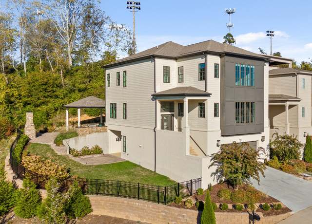 Property at 1109 Meroney St, Chattanooga, TN 37405, 4 beds, 5.5 baths
