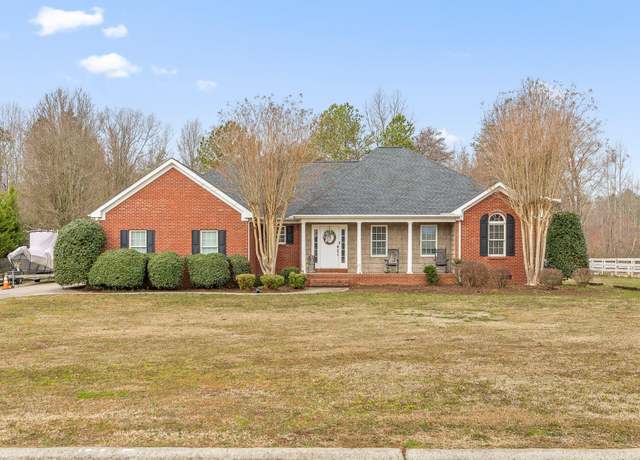 Property at 94 Chandlers Rdg, Chatsworth, GA 30705, 4 beds, 3 baths