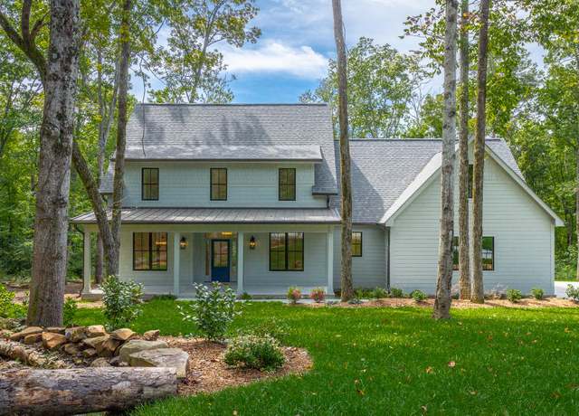 Property at 460 Spring Dr, Signal Mountain, TN 37377, 4 beds, 4 baths
