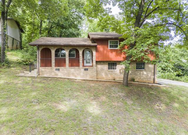 Property at 3400 Birchwood Dr, Chattanooga, TN 37406, 3 beds, 2 baths