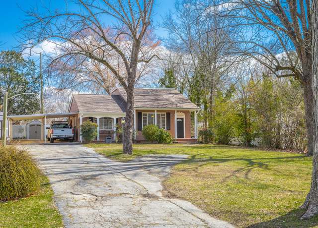 Property at 514 Marlboro Ave, Chattanooga, TN 37412, 3 beds, 2 baths
