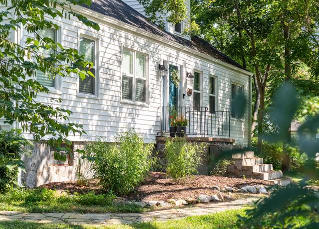 Property at 311 Tacoa Ave, Chattanooga, TN 37411, 4 beds, 2 baths