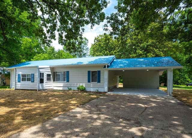 Property at 594 Prater Rd, Rossville, GA 30741, 3 beds, 2 baths