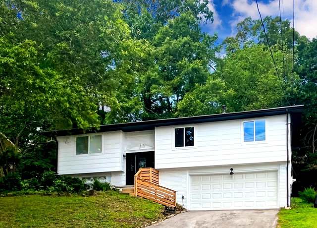 Property at 1157 Boy Scout Rd, Hixson, TN 37343, 4 beds, 2 baths
