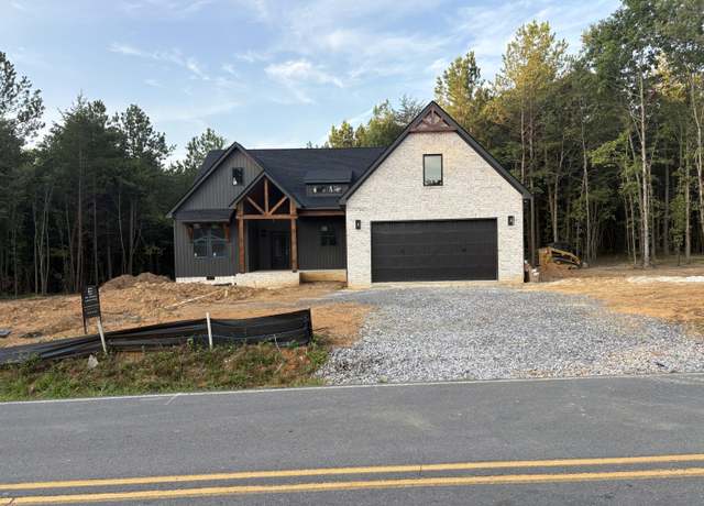 Property at 808 Gordy Cir, Tunnel Hill, GA 30755, 4 beds, 2 baths