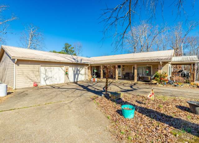 Property at 85 Deer Ln, Ringgold, GA 30736, 19 beds, 17 baths