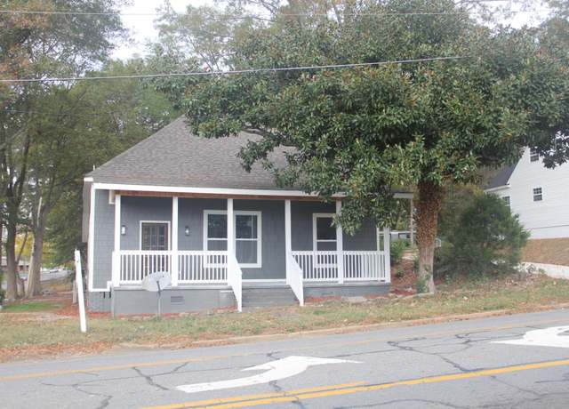 Property at 204 W Main St, Lafayette, GA 30728, 3 beds, 2 baths