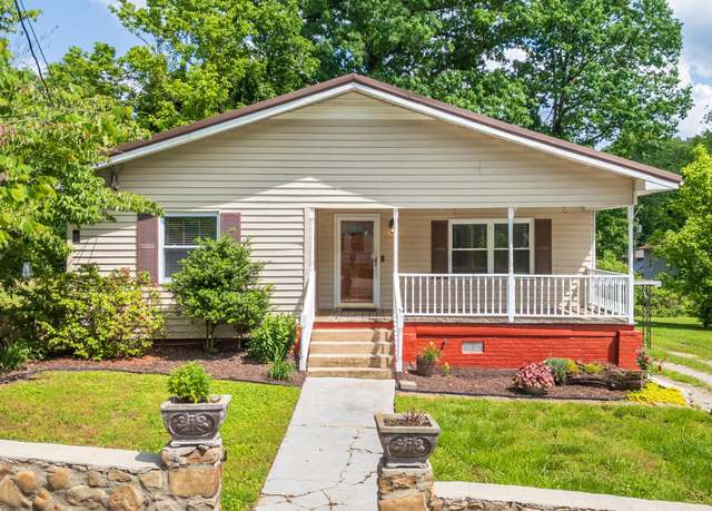 Property at 2608 Berkley Dr, Chattanooga, TN 37415, 3 beds, 2 baths