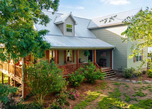 Property at 310 Moore Rd, Charleston, TN 37310, 5 beds, 3.5 baths