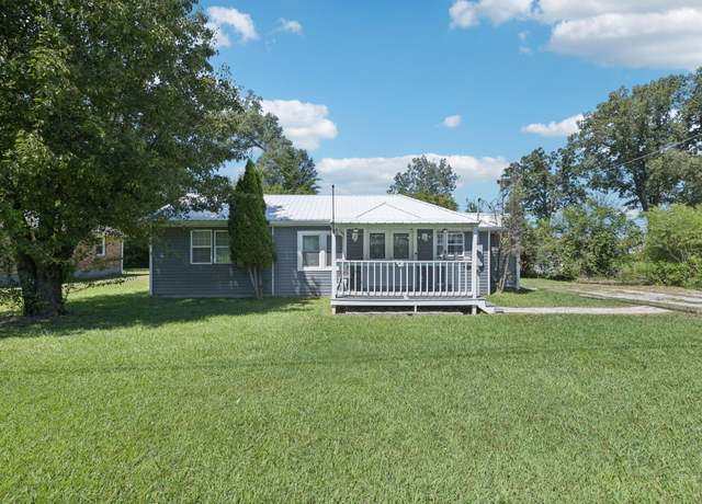 Property at 1341 Florida St, Chattanooga, TN 37421, 3 beds, 2 baths