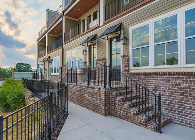 Property at 829 S Greenwood Ave #113, Chattanooga, TN 37404, 3 beds, 3.5 baths