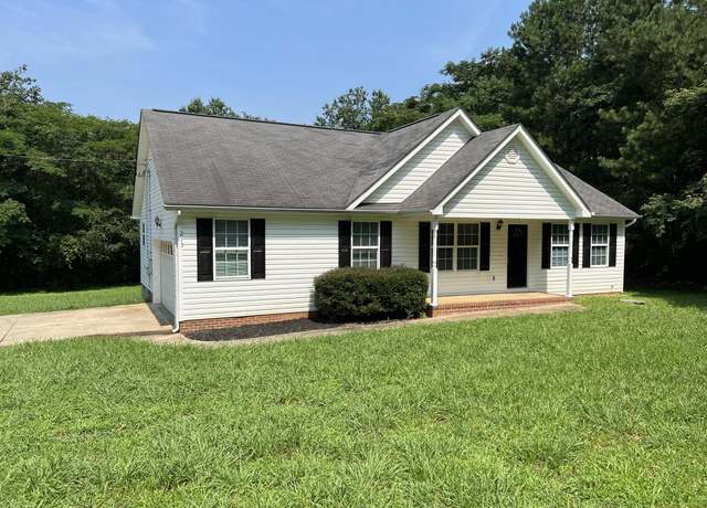Property at 215 Stokely Dr, Chickamauga, GA 30707, 3 beds, 2 baths