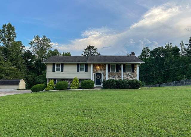 Property at 10106 Crestmont Dr, Ooltewah, TN 37363, 4 beds, 3 baths