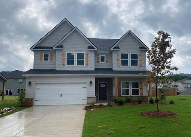 Property at 8350 Shrewsbury Ln, Ooltewah, TN 37363, 5 beds, 3 baths