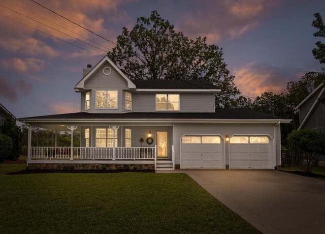 Property at 8616 Oak View Dr, Chattanooga, TN 37421, 3 beds, 2.5 baths