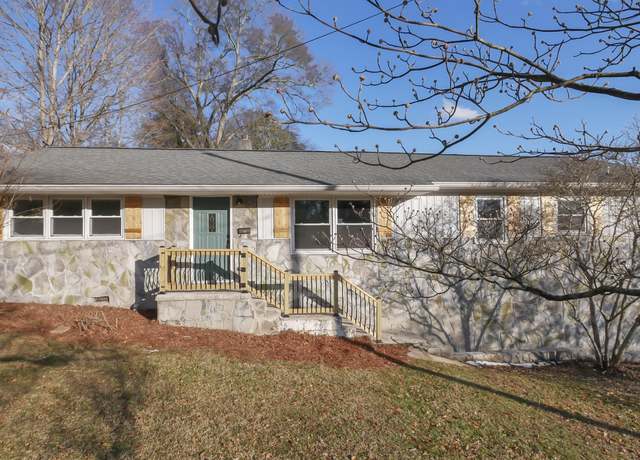 Property at 98 Walthall Ave, Chickamauga, GA 30707, 3 beds, 2 baths