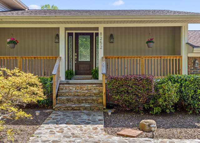 Property at 8252 Oxford Dr, Hixson, TN 37343, 3 beds, 2.5 baths
