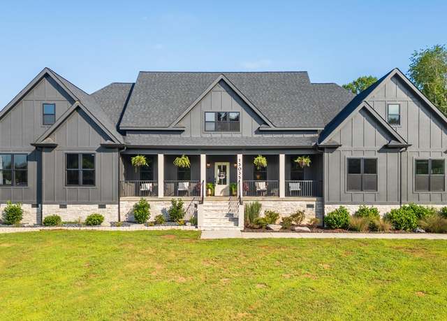 Property at 13035 Susan Ln, Soddy Daisy, TN 37379, 4 beds, 4.5 baths