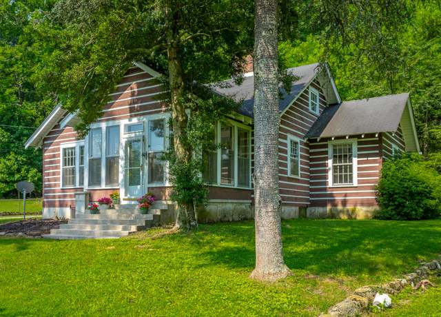 Property at 813 Mimosa Ave, Jasper, TN 37347, 2 beds, 2 baths