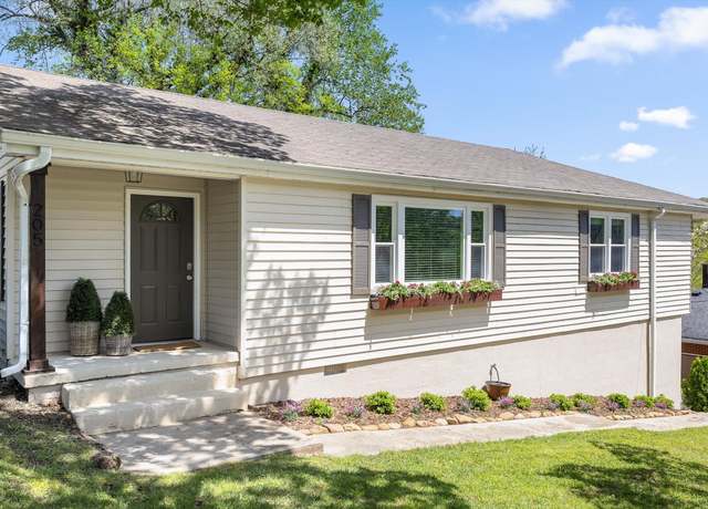 Property at 205 W Daytona Dr, Chattanooga, TN 37415, 4 beds, 2 baths