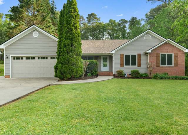 Property at 206 Riderwood Dr, Dalton, GA 30721, 3 beds, 2 baths