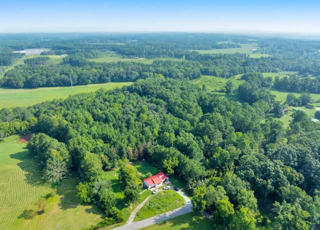 Property at 5111 Mark Brown Rd NE, Dalton, GA 30721, 2 beds, 1 bath