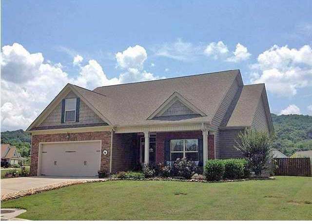 Property at 2331 Waterhaven Dr, Chattanooga, TN 37406, 4 beds, 3 baths
