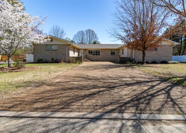 Property at 118 Valleybrook Cir, Hixson, TN 37343, 4 beds, 2 baths