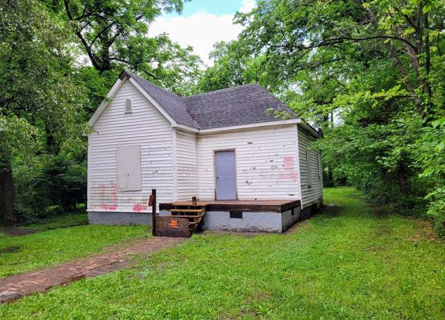 Property at 1707 Ocoee St, Chattanooga, TN 37406, 3 beds, 1 bath