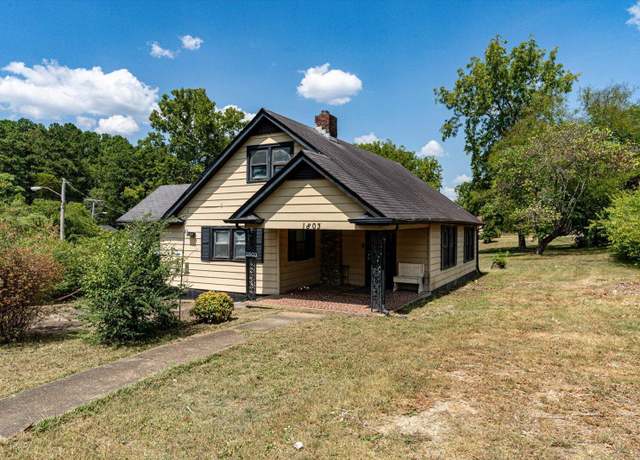 Property at 1803 Tunnel Blvd, Chattanooga, TN 37406, 3 beds, 2 baths