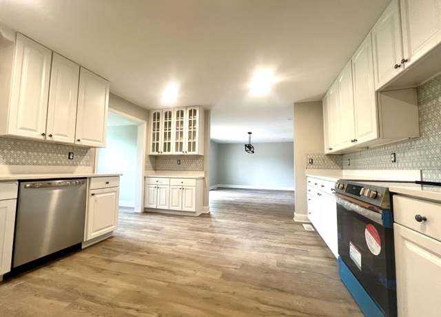 Property at 696 Boynton Dr, Ringgold, GA 30736, 5 beds, 4 baths