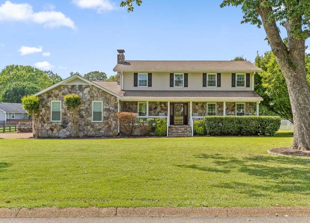Property at 8303 Heron Cir, Ooltewah, TN 37363, 4 beds, 2.5 baths