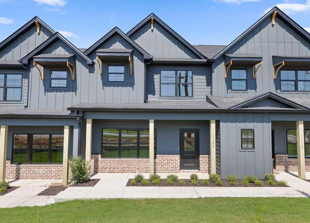 Property at 1109 Kinsey Dr, Chattanooga, TN 37421, 3 beds, 2.5 baths