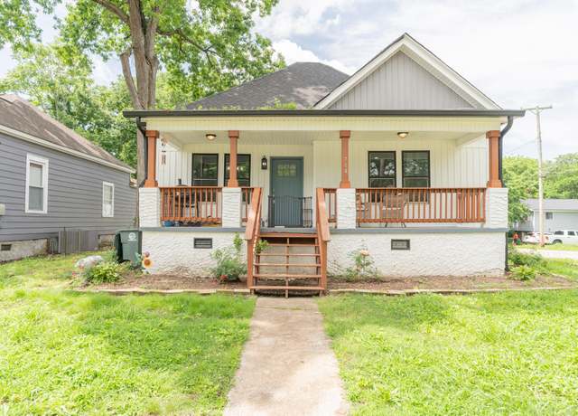 Property at 714 W 42nd St, Chattanooga, TN 37410, 4 beds, 2 baths