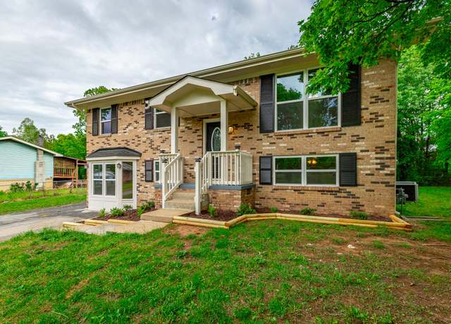 Property at 589 Pinewood Cir, Fort Oglethorpe, GA 30742, 5 beds, 2 baths