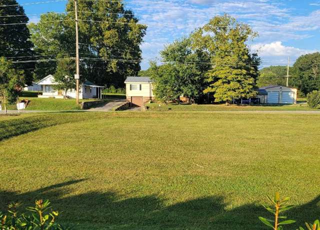 Property at 1713 Thrasher Pike, Hixson, TN 37343, 3 beds, 2 baths
