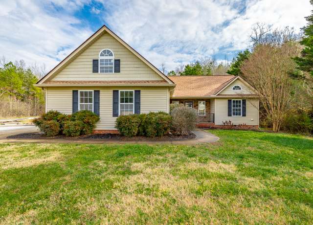Property at 1216 Jacob Dr, Soddy Daisy, TN 37379, 3 beds, 2 baths