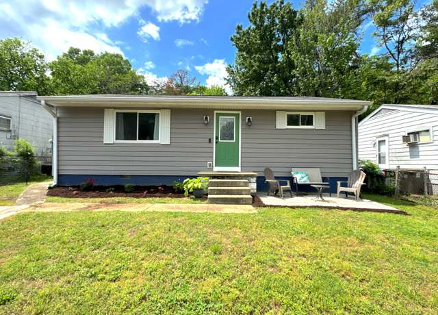 Property at 811 Snow St, Chattanooga, TN 37405, 3 beds, 1 bath