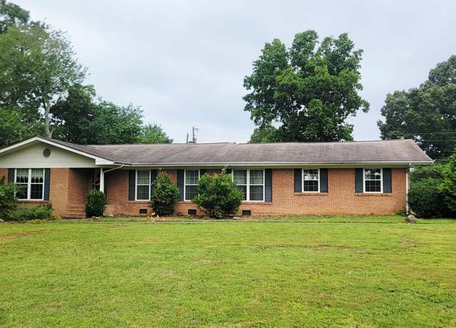 Property at 4001 Harbor Hills Rd, Chattanooga, TN 37416, 3 beds, 2 baths